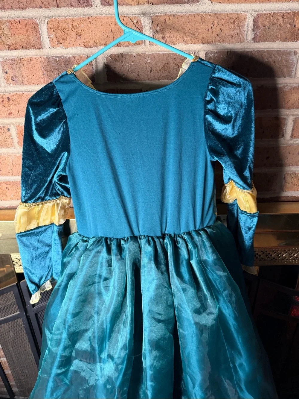 GIRLS SZ 9/10 DISNEY STORE $55 Merida Costume Brave LACE ON ARMS IS MISSING - Picture 8 of 9